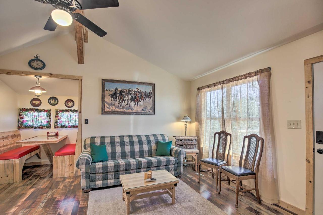 Kerrville Converted Barn Tiny Home With Kayaks! Ngoại thất bức ảnh