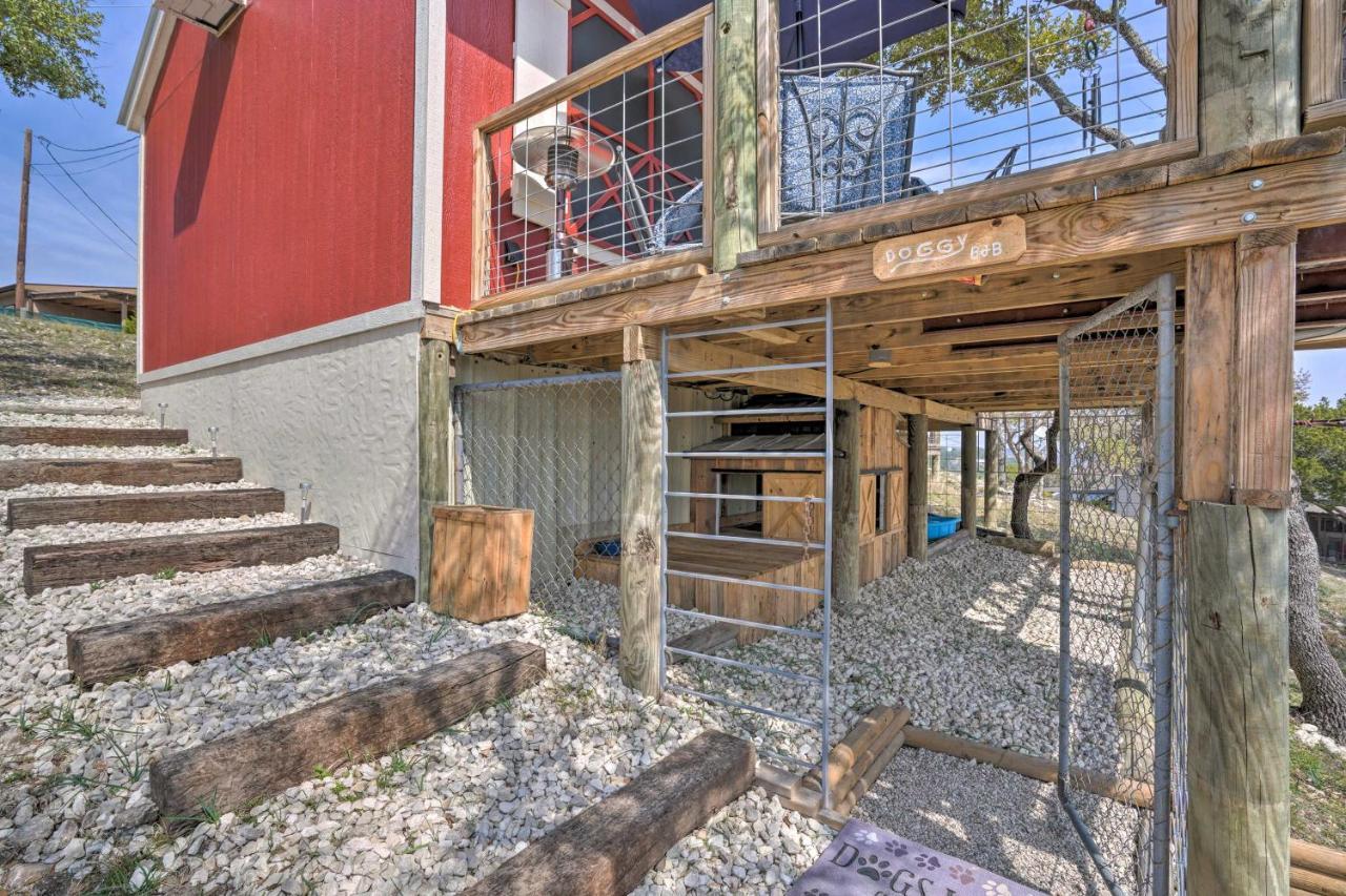 Kerrville Converted Barn Tiny Home With Kayaks! Ngoại thất bức ảnh